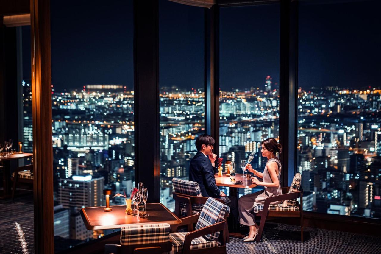 Centara Grand Hotel Osaka Exteriör bild View from the lounge