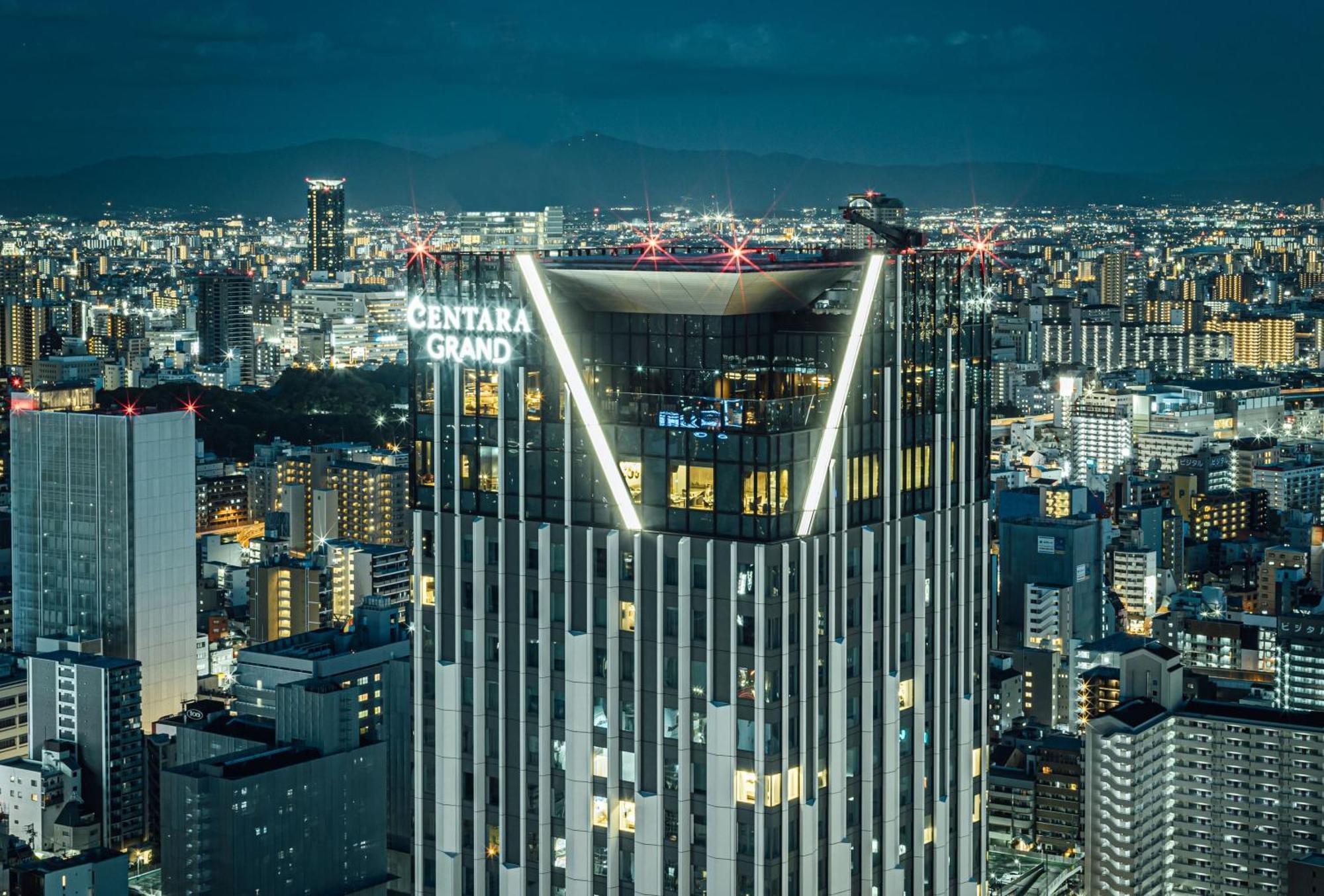 Centara Grand Hotel Osaka Exteriör bild The Centara Grand at Central Plaza Hotel