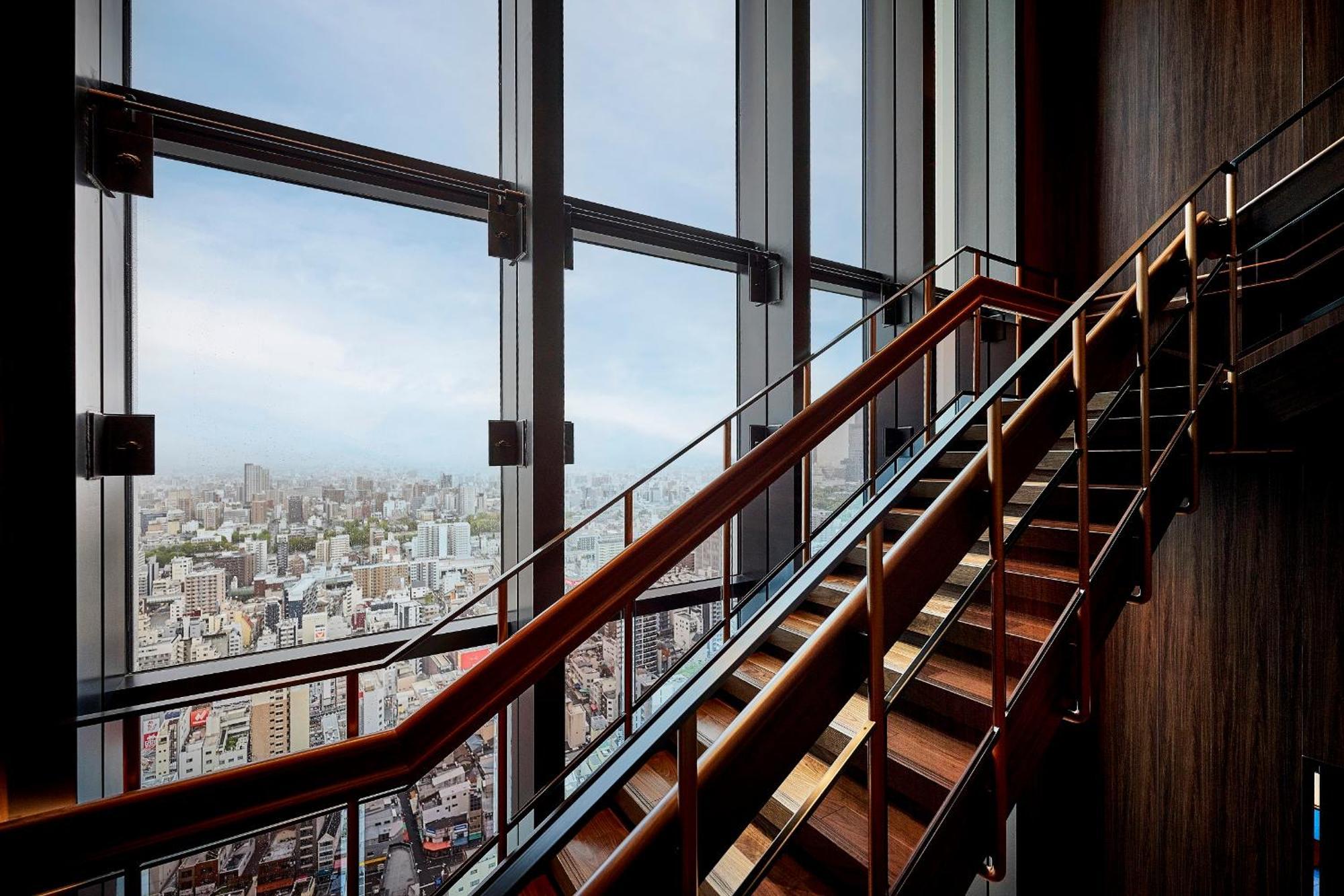 Centara Grand Hotel Osaka Exteriör bild Stairs