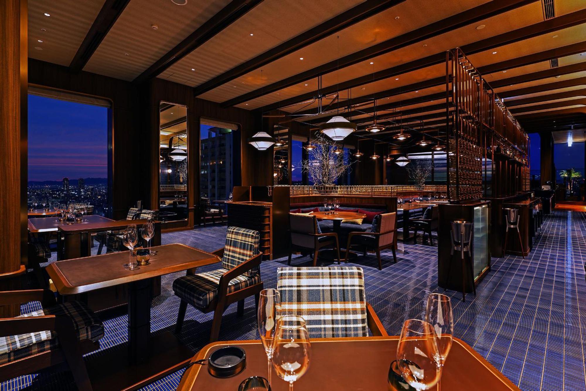 Centara Grand Hotel Osaka Exteriör bild The interior of the restaurant